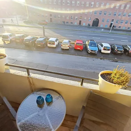 Beautiful 3 Bedroom In * 올보르